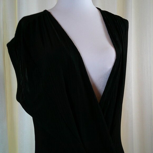 Ardene Plunging Pleated Bodysuit - Black, Size S - Picture 4 of 6